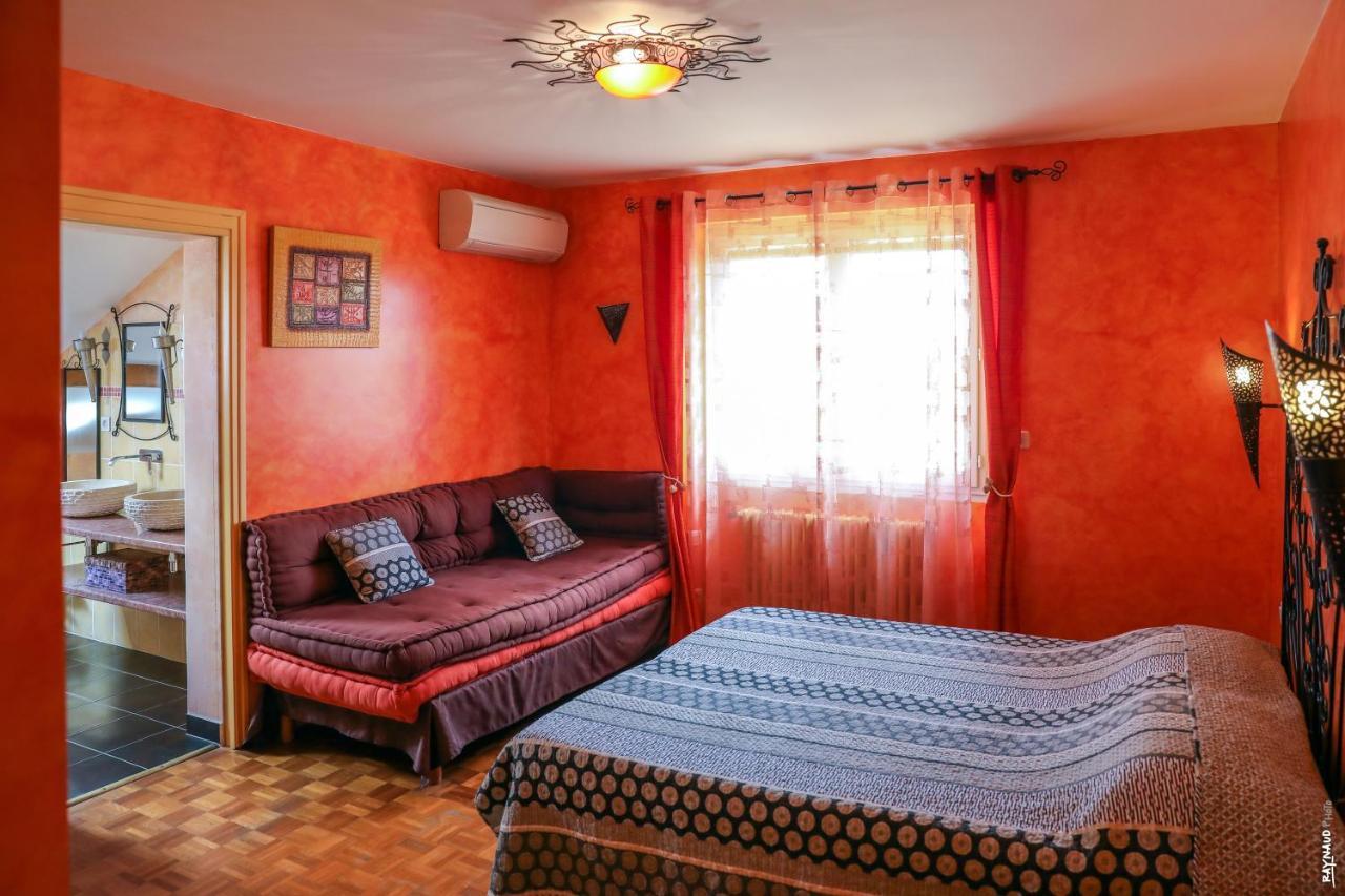Le Nid De L'Ecureuil Bed & Breakfast Brens  Room photo