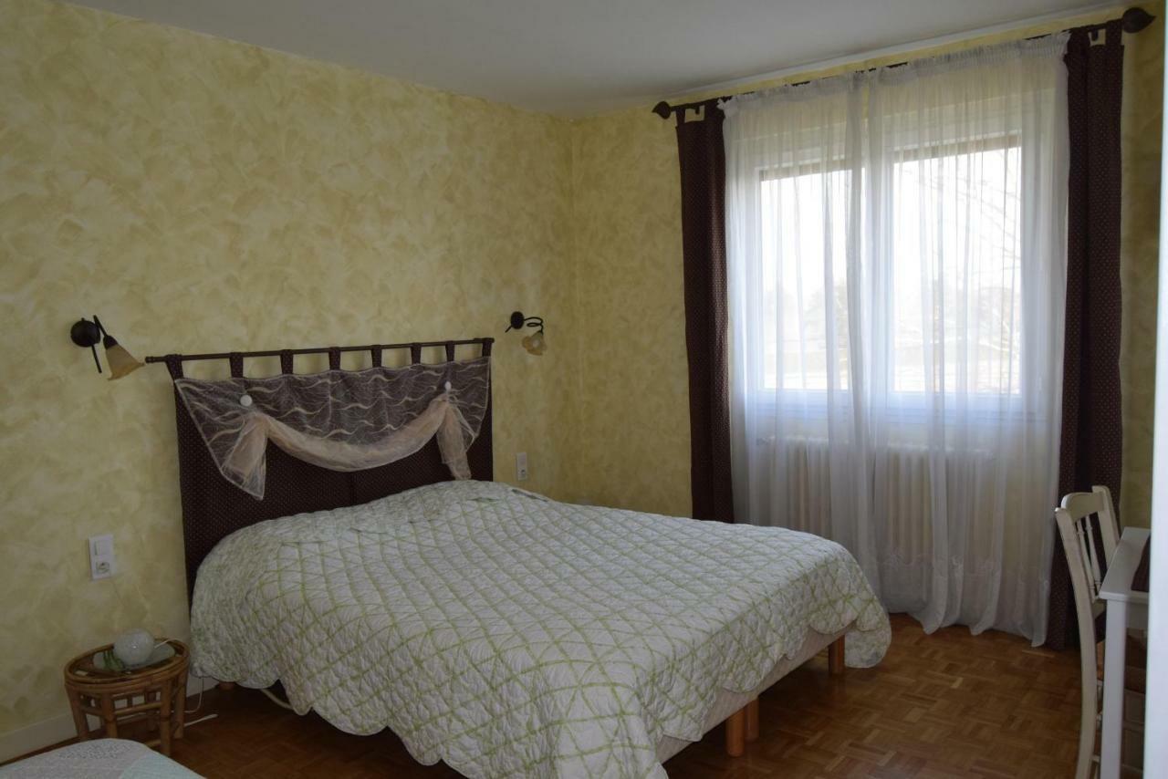 Le Nid De L'Ecureuil Bed & Breakfast Brens  Exterior photo